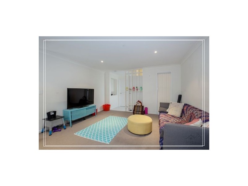 43/1 Belongil Street, Pacific Pines QLD 4211