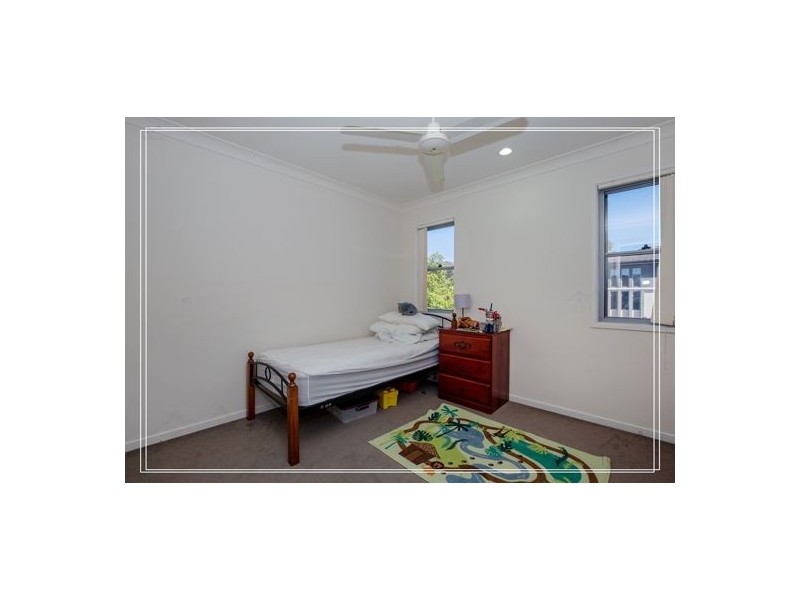 43/1 Belongil Street, Pacific Pines QLD 4211