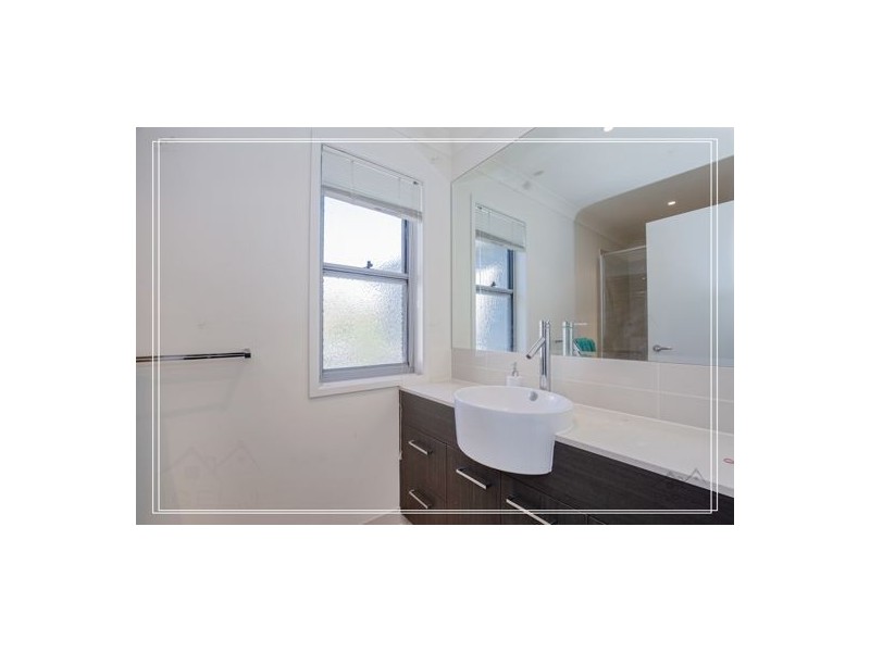 43/1 Belongil Street, Pacific Pines QLD 4211