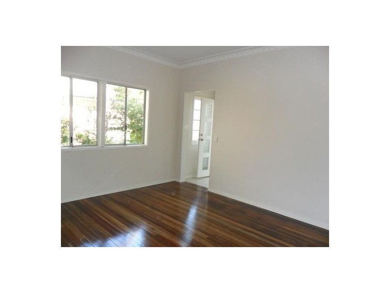 1132 Oxley Road, Oxley QLD 4075
