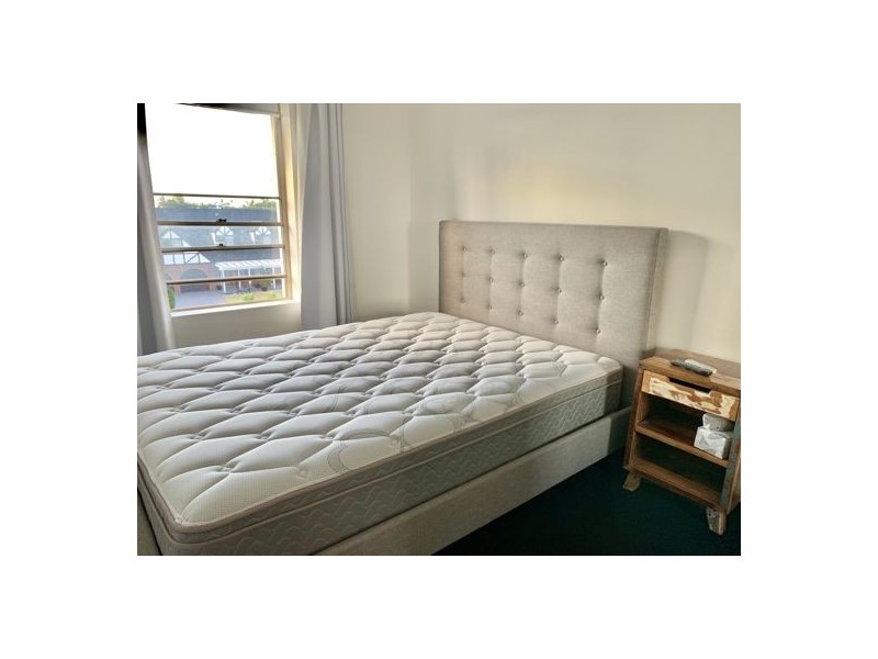 21 16 Jennifer Avenue, Runaway Bay QLD 4216