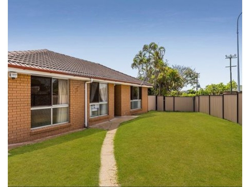 529 Broadwater road, Mansfield QLD 4122