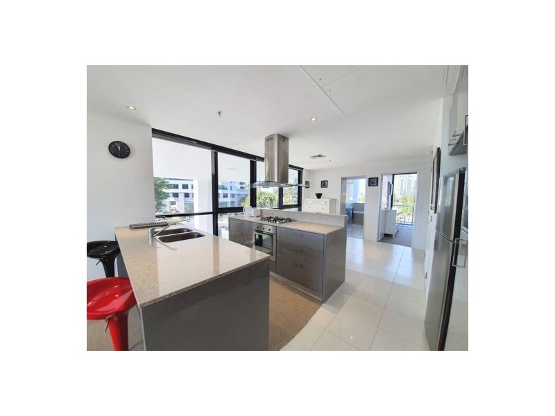04 4 Wahroonga Place Surfers Paradise QLD 4217, Surfers Paradise QLD 4217