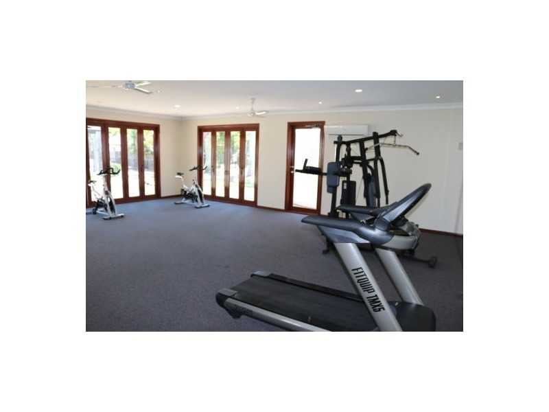 64 Gilston Road, Nerang QLD 4211