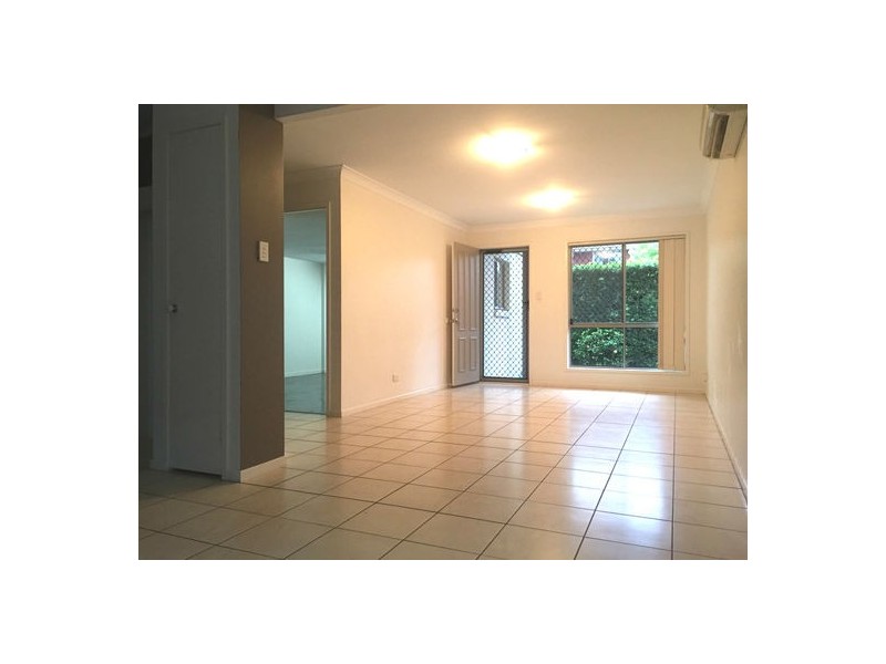 10 6 Myrtle Crescent, Bridgeman Downs QLD 4035