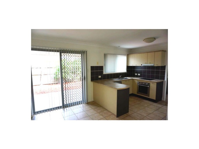 10 6 Myrtle Crescent, Bridgeman Downs QLD 4035