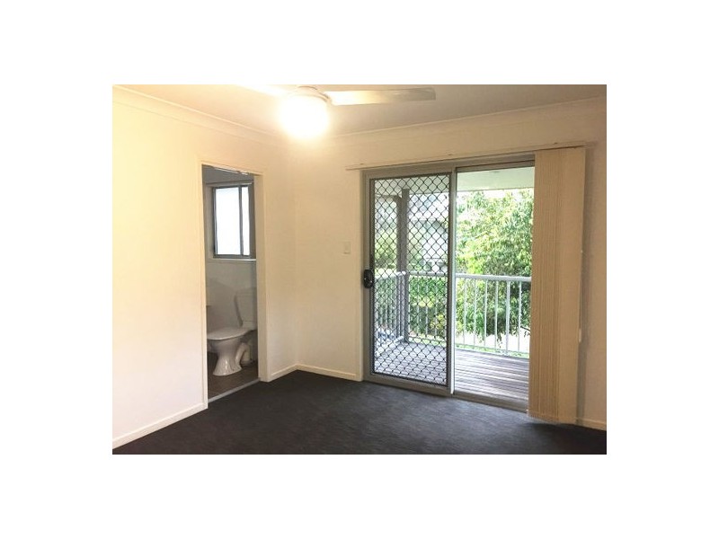 10 6 Myrtle Crescent, Bridgeman Downs QLD 4035