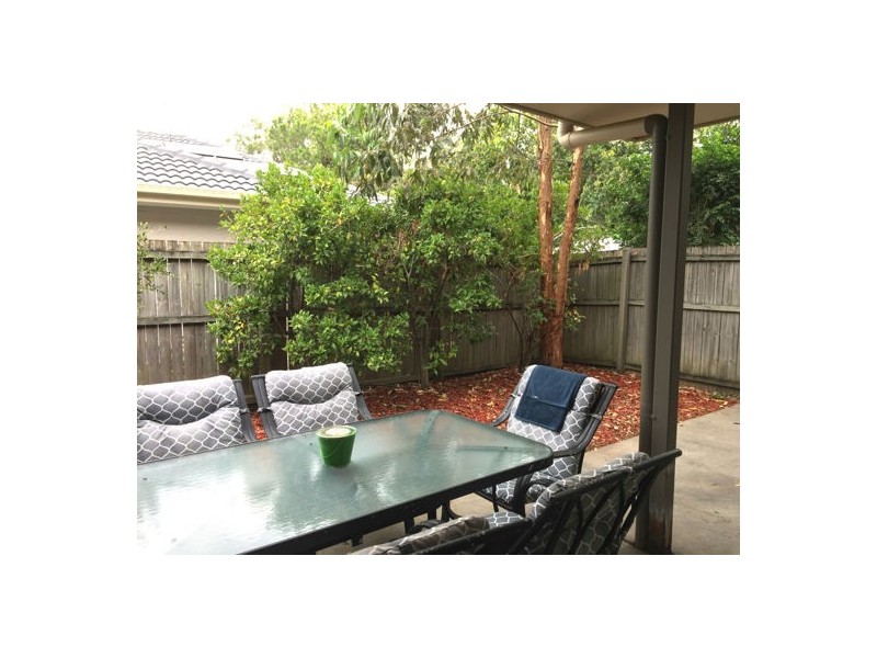 10 6 Myrtle Crescent, Bridgeman Downs QLD 4035