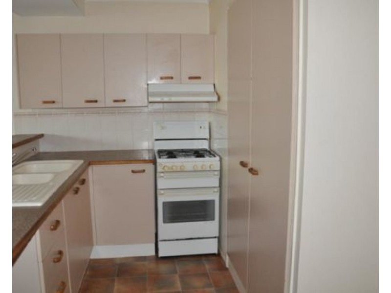 Unit 68 14 Kensington Pl, Birkdale QLD 4159