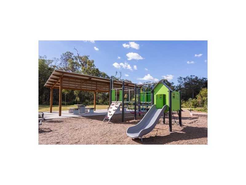 2 Stairway Street, Coomera QLD 4209