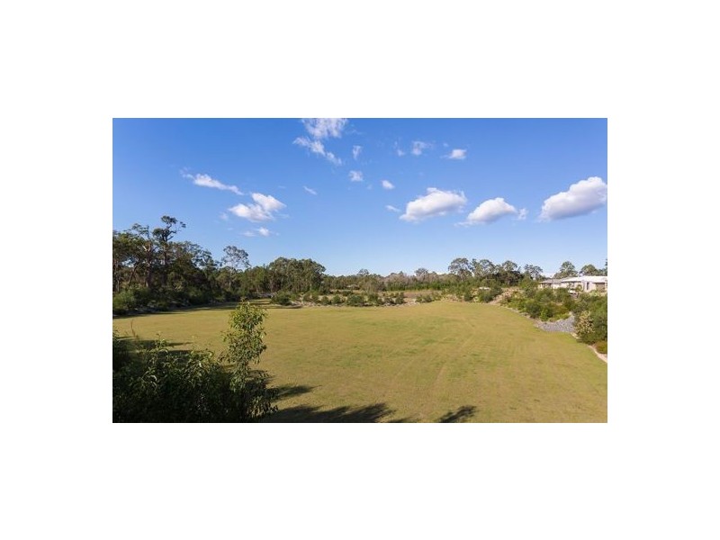 2 Stairway Street, Coomera QLD 4209