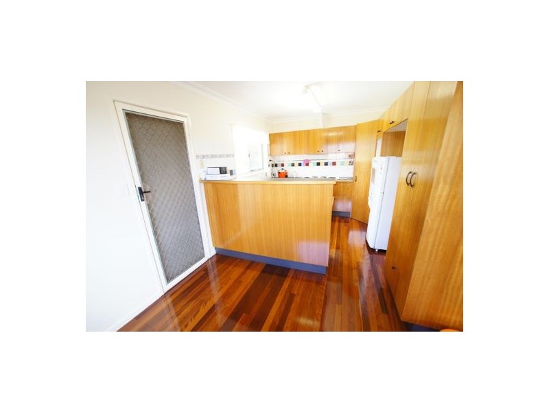 8 Carnaby St, Macgregor QLD 4109