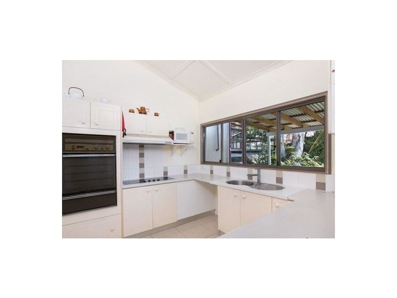 26 Loeven St, Parramatta Park QLD 4870