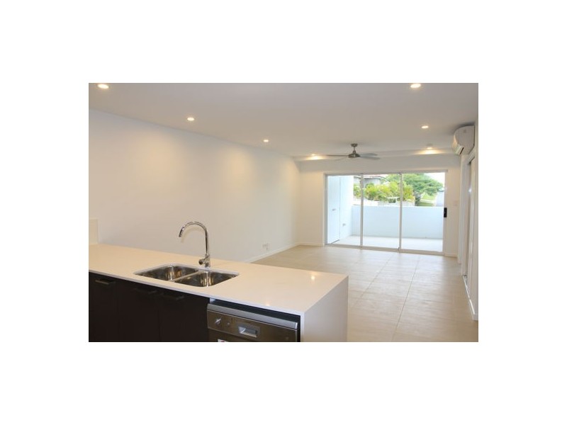8 127 Grosvenor Street, Morningside QLD 4170