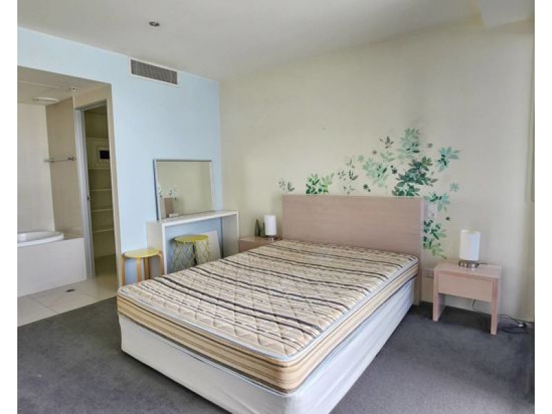 320 35 Orchid Ave, Surfers Paradise QLD 4217