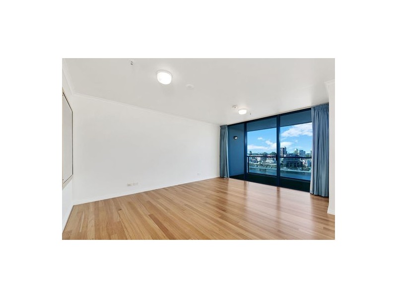 42/8 Goodwin Street, Kangaroo Point QLD 4169
