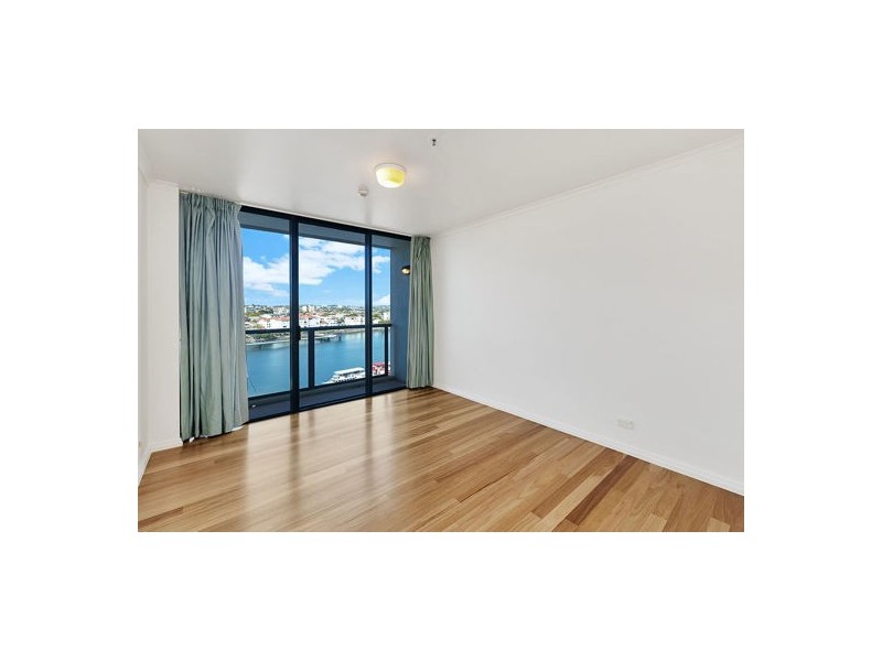 42/8 Goodwin Street, Kangaroo Point QLD 4169