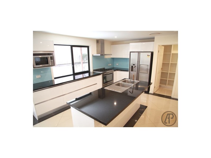 65 Lynette Way, Daisy Hill QLD 4127