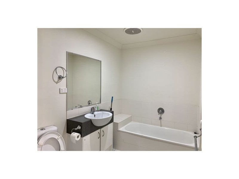 Unit 12 8 Rosegum Pl, Redbank Plains QLD 4301