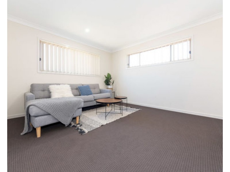 42 Jeremy Street, Coomera QLD 4209