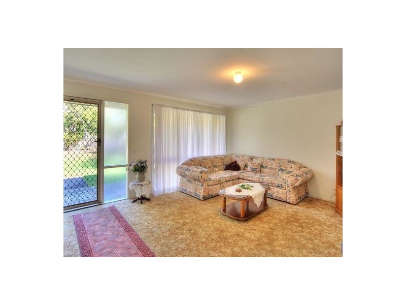 14 VANSITTART ROAD, Regents Park QLD 4118