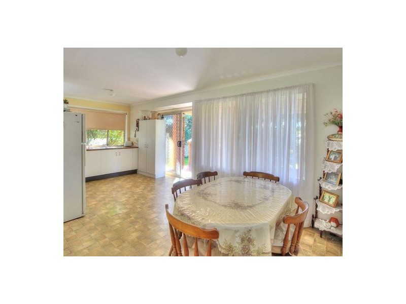 14 VANSITTART ROAD, Regents Park QLD 4118