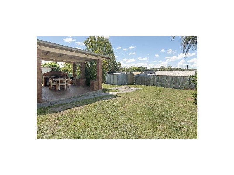 14 VANSITTART ROAD, Regents Park QLD 4118