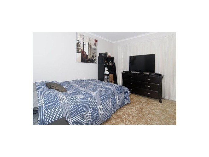 14 VANSITTART ROAD, Regents Park QLD 4118