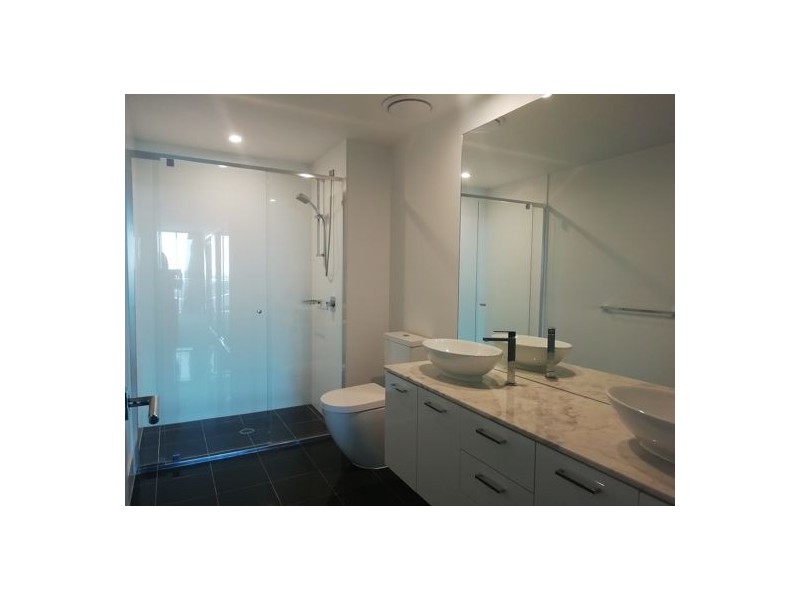 Waterpoint 5 Harbourside Court, Biggera Waters QLD 4216