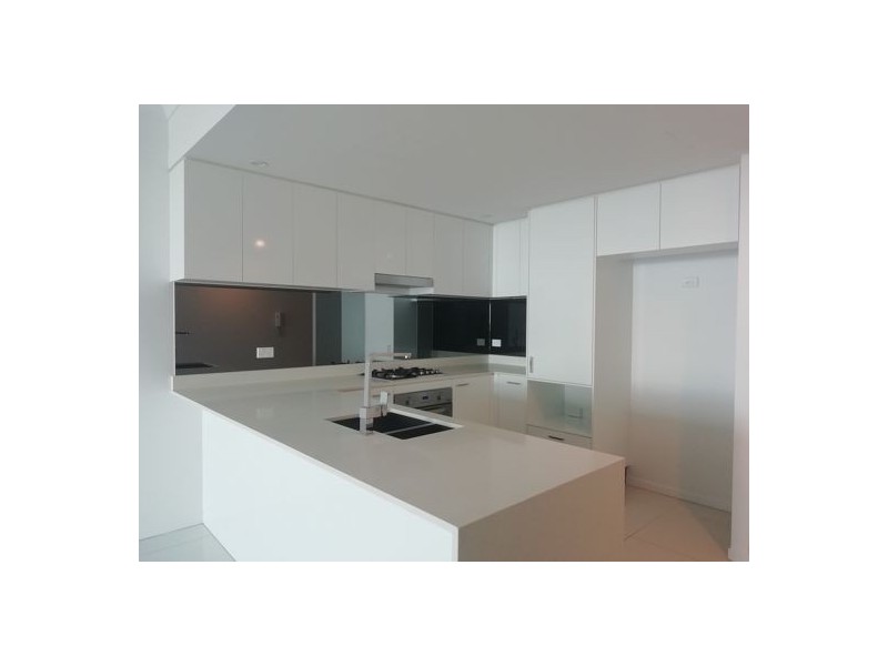 Waterpoint 5 Harbourside Court, Biggera Waters QLD 4216