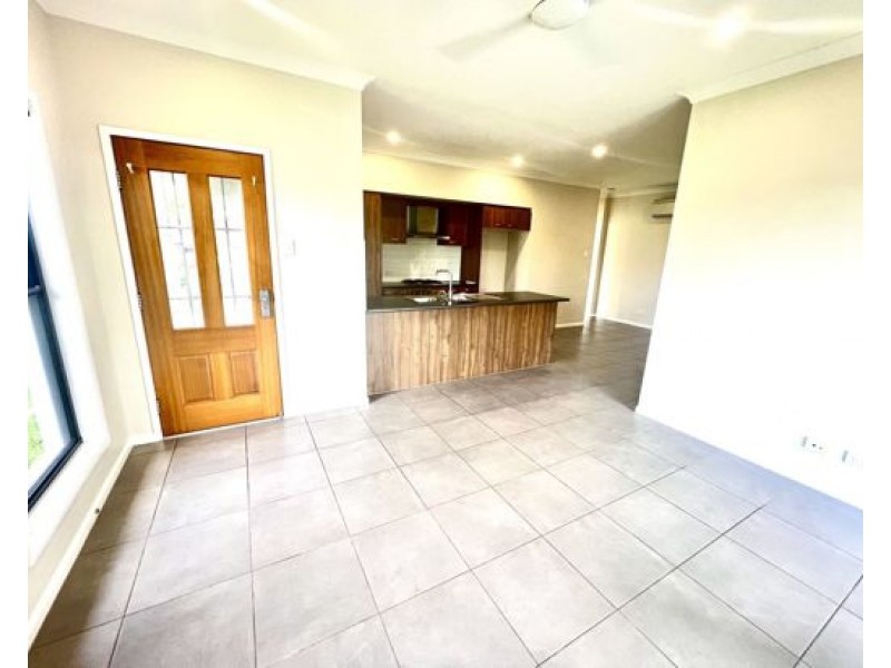 1A Charles Avenue, Pimpama QLD 4209