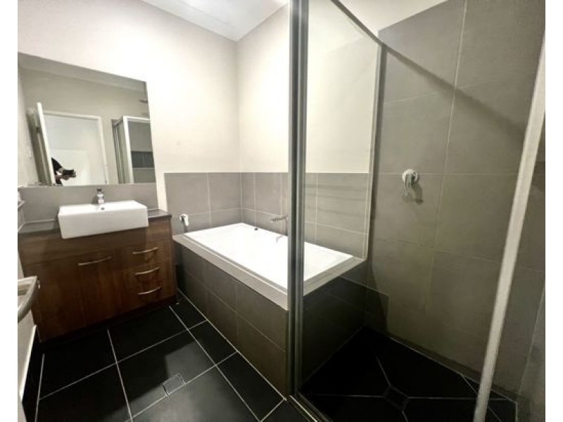 1A Charles Avenue, Pimpama QLD 4209
