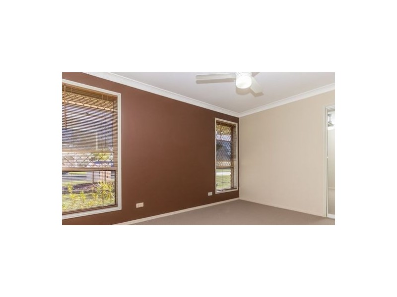 19 INDICA CRESCENT, Regents Park QLD 4118