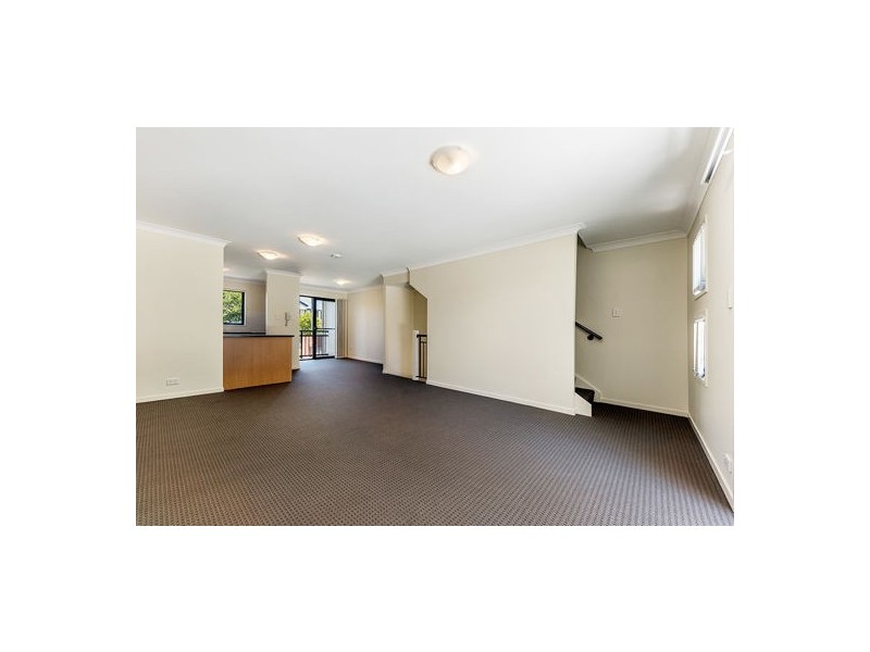 3/1 Gammom drive, Varsity Lakes QLD 4227