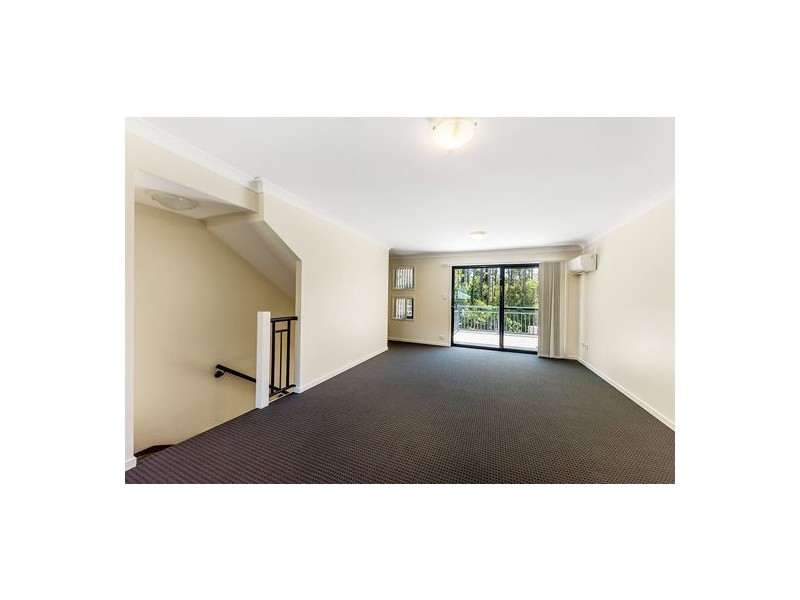 3/1 Gammom drive, Varsity Lakes QLD 4227