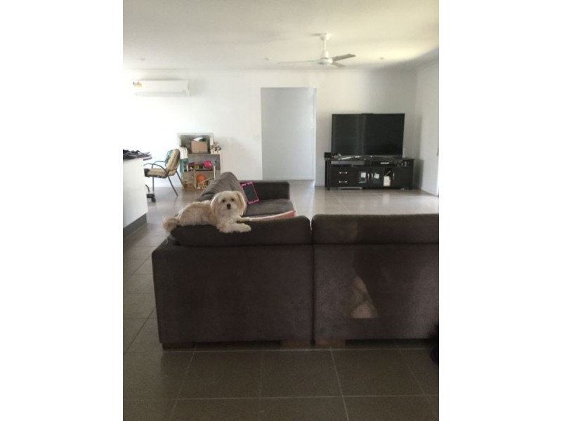 18 15-23 Redondo ST, Ningi QLD 4511