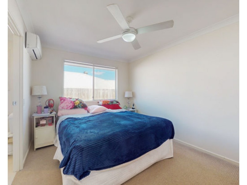 19 eagleton crescent, Leichhardt QLD 4305