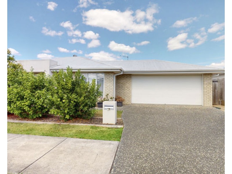 19 eagleton crescent, Leichhardt QLD 4305