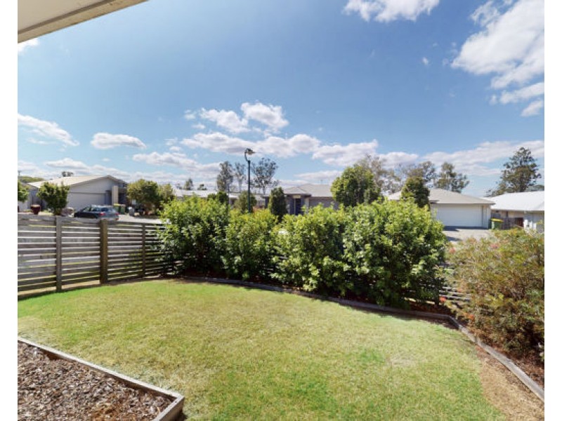 19 eagleton crescent, Leichhardt QLD 4305