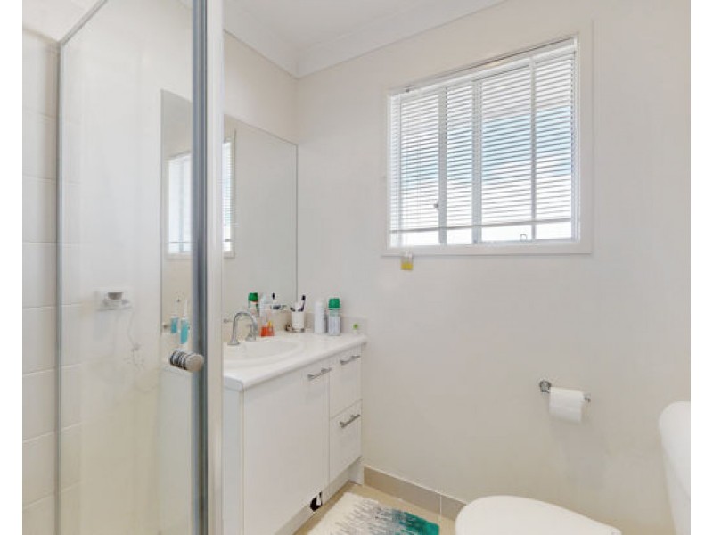 19 eagleton crescent, Leichhardt QLD 4305