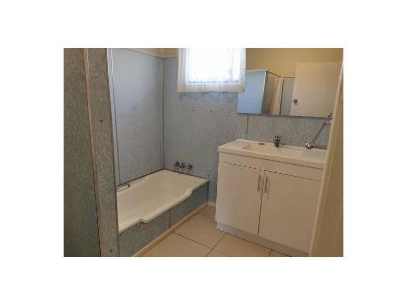 42 Smith Road, Woodridge QLD 4114