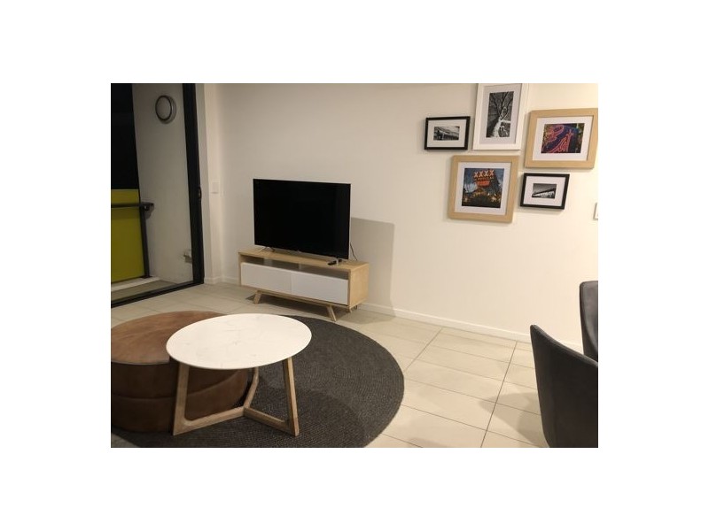 1516 35, Hamilton QLD 4007