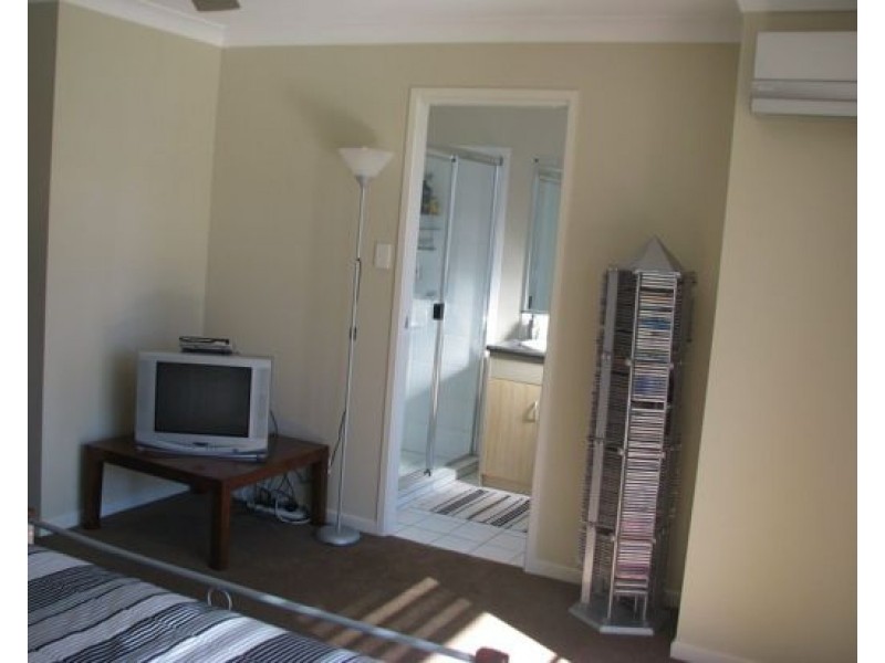 1/12 Geraldton Drive, Varsity Lakes QLD 4227