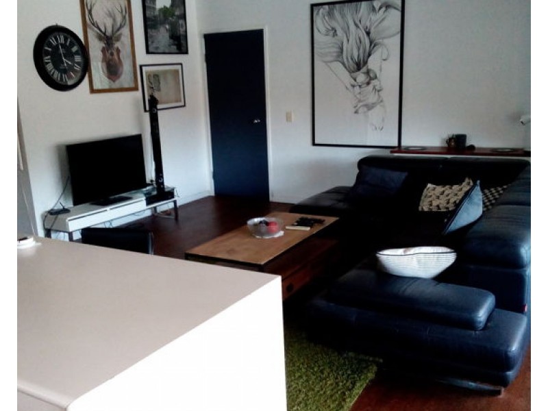 2 Waverley Road, Taringa QLD 4068