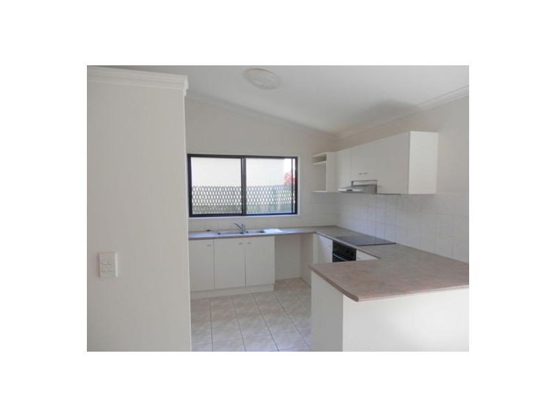 2 Anaheim Drive, Helensvale QLD 4212