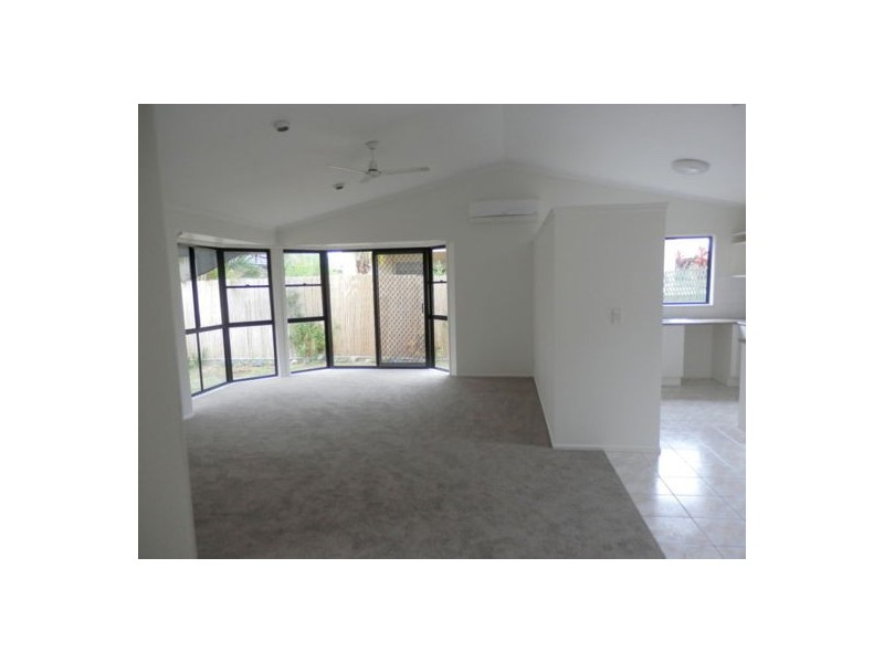 2 Anaheim Drive, Helensvale QLD 4212