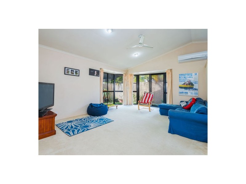 2 Anaheim Drive, Helensvale QLD 4212