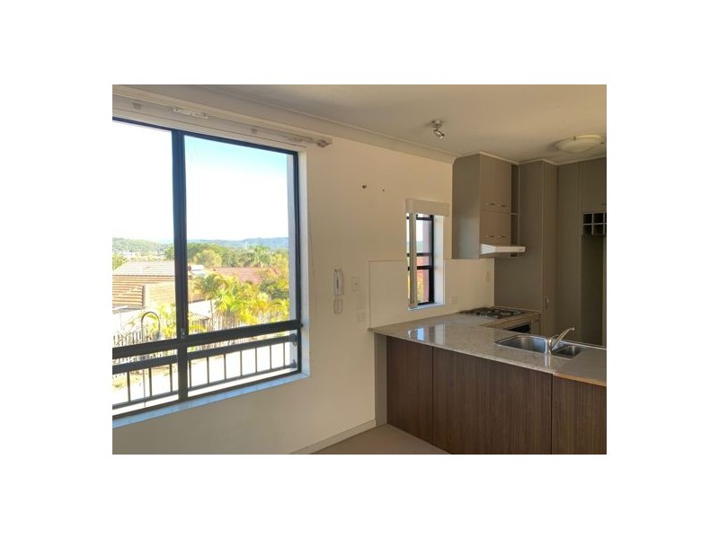 35/2 Geraldton Drive, Varsity Lakes QLD 4227