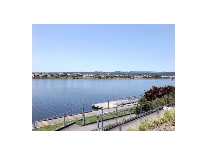 35/2 Geraldton Drive, Varsity Lakes QLD 4227