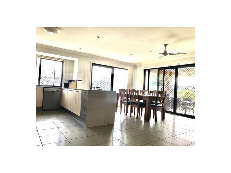 3 Lachlan Drive, Wakerley QLD 4154